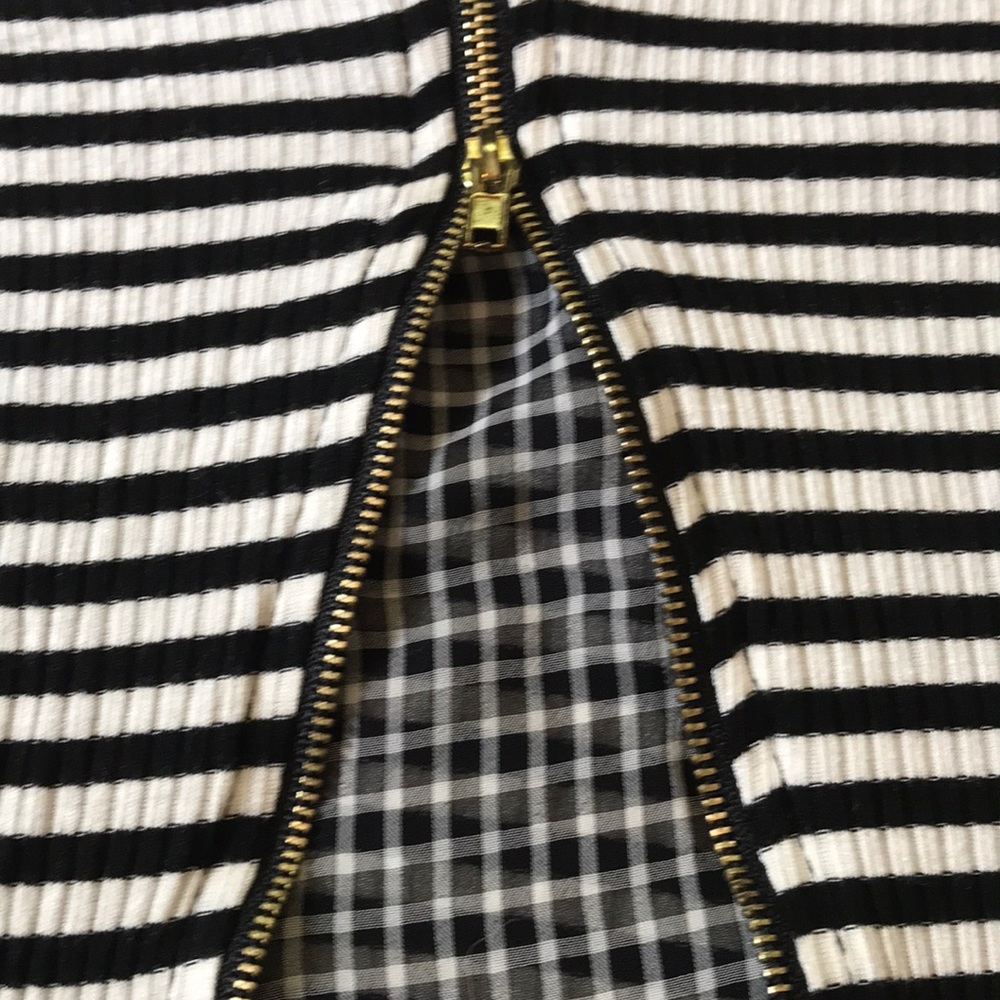 Potters Pot Ribbed T-shirt - Picture 6 of 7